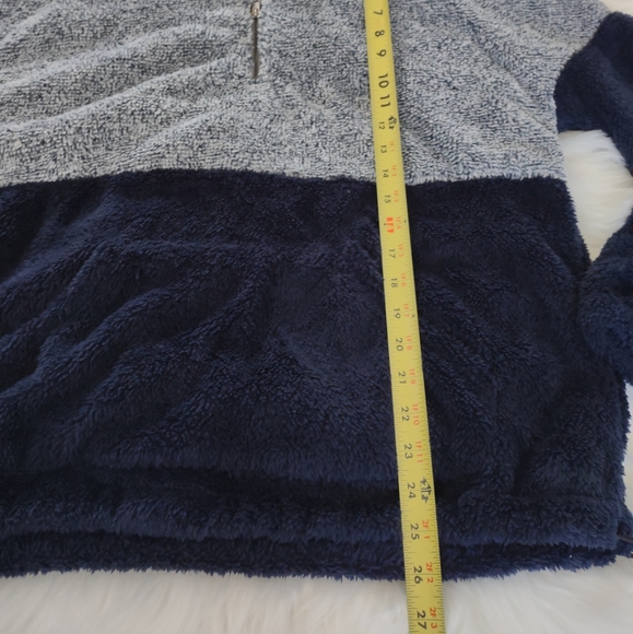 Blue Cozy Sweatshirt - Picture 4 of 12